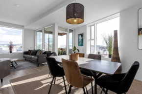 Spacious Luxury 3BR Apartment with 2 bathrooms 1003